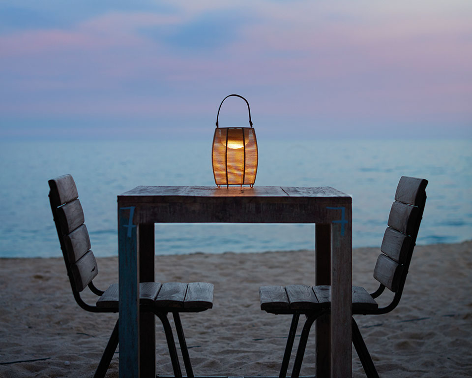 Lámpara de mesa Tanit beige-Asa Terracota, 1.5W, LED, 2700K, atenuable