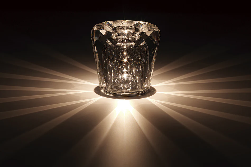 Luminaria decorativa / de mesa, Ø87 x 90 mm, LED integrado, 2000K, con atenuación de 3 niveles: LOW / MID / HIGH.